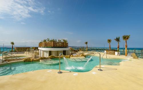 Gallery image of Luxe Holiday Rentals in Gibraltar