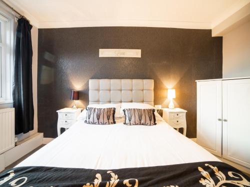Gallery image of The Traxx Hotel in Bangor