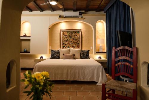 Кровать или кровати в номере Villa Bella Bed & Breakfast Inn