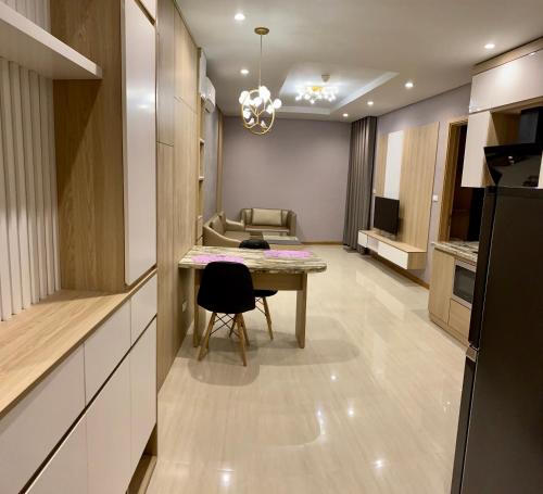 Dapur atau dapur kecil di Khánh Phong Apartment 1 BR Greenbay Garden