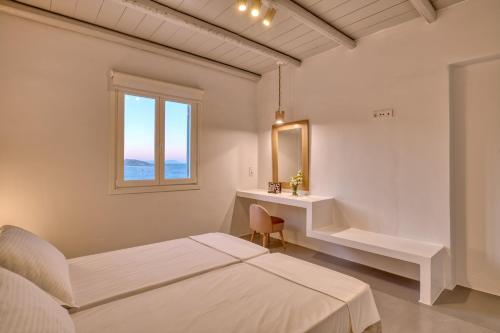 White Cliff Naousaにあるベッド