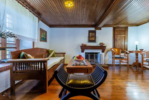 Aletri Pool Cottage