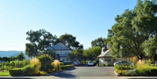 Vineyard Country Inn – Photos 3