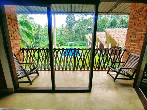 Airport Resort – Photos 4