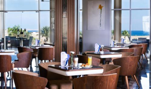 Pickalbatros Aqua Blu Resort - Hurghada — Sea view
