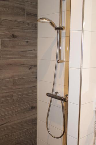 Ένα μπάνιο στο B&B Heida