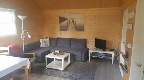 En sittgrupp på Åsele Camping