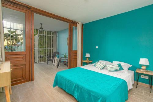Postel nebo postele na pokoji v ubytování Studio Corail 5 min à pied de la plage - 1BR Studio 5min walk from nice beach