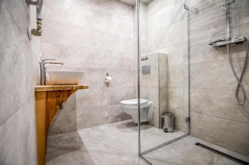 Koupelna v ubytování Domek Górski Zakątek z Jacuzzi