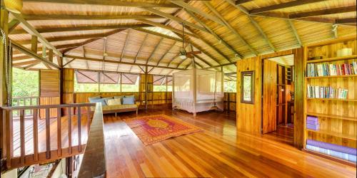 Knihovna v prázdninového domu