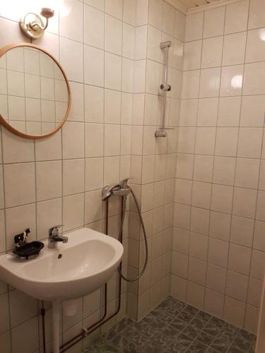 Kylpyhuone majoituspaikassa Ranta-Keurula