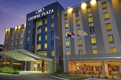 a rendering of the crown plaza hotel at night at Crowne Plaza Airport by IHG in Tocumen