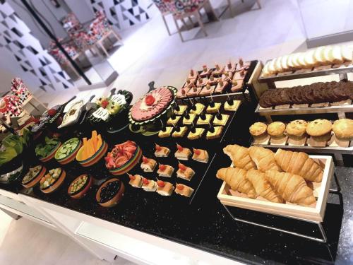 Jídlo v hotelu nebo okolí