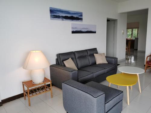 Χώρος καθιστικού στο Beachfront Unit at Seri Bulan , Pantai Teluk Kemang