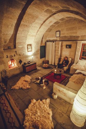 Χώρος καθιστικού στο Asmalı Cave House