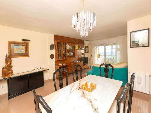 Χώρος καθιστικού στο Apartment Front Beach by Interhome