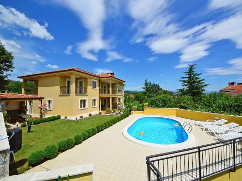 Πισίνα στο ή κοντά στο Apartment Kate-3 by Interhome