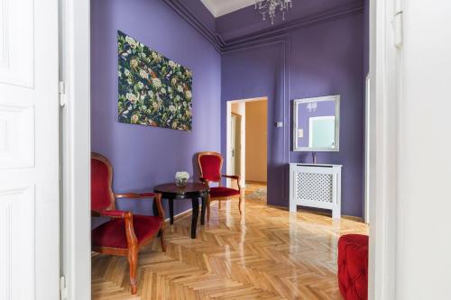 Foto dalla galleria di Eclectic Luxury & Spacious 2BR AC Apt in Center a Budapest