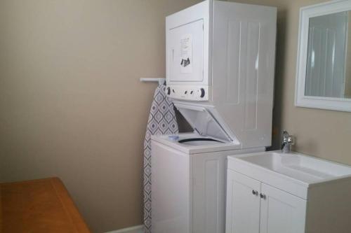 Gambar di galeri bagi 3249 NE 10th st. Pompano Beach FL 33062 Apt. A di Pompano Beach