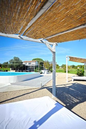 Unique villa Mojito with extra large pool in Rovinj for up to 12 persons, 6 bedrooms