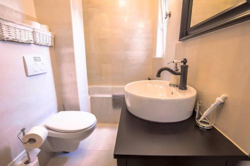 Ένα μπάνιο στο Number 28 Boutique Apartment
