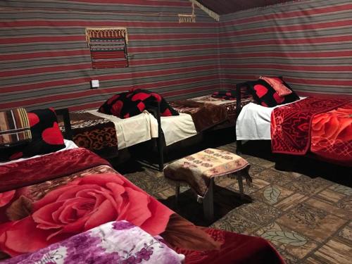 
Cama o camas de una habitación en Wadi Rum Nature Tours And Camp
