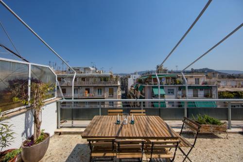 Central Athens Penthouse, Near Metro Station