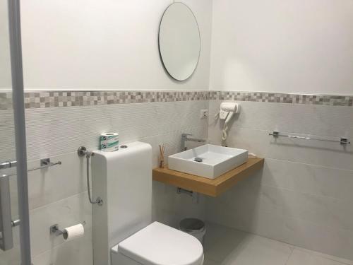 A bathroom at B & B Vittorio Emanuele