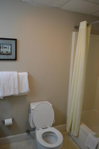 O baie la River Place Condos #205 2BD
