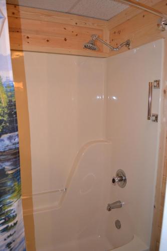 River Place Condos #206 2BD – Photos 3