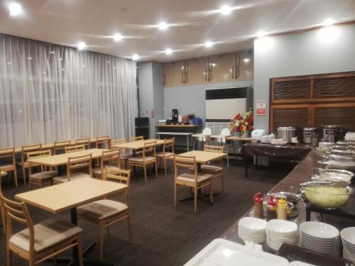 Restoran atau tempat lain untuk makan di Hotel Tokuyama Hills Heiwadoriten