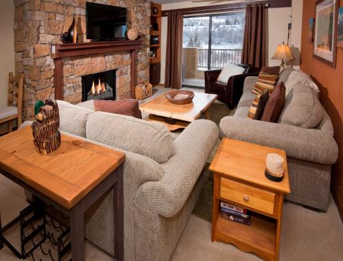One-Bedroom Apartment – Photos 3