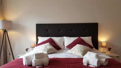 A bed or beds in a room at Rome in Style St Peter