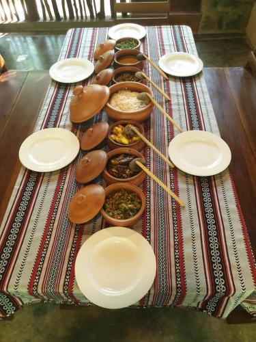 Makanan di atau berdekatan rumah percutian