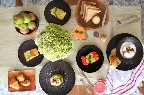 Comida en o cerca de esta villa
