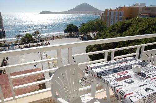 APARTAMENTOS LOS LAURELES