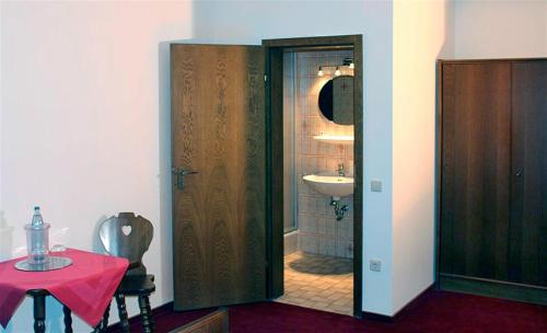 Vonios kambarys apgyvendinimo įstaigoje Hotel Restaurant Margaretenhof