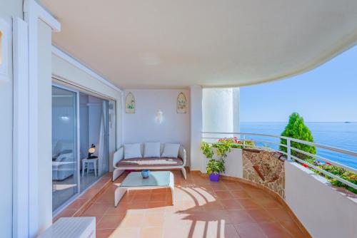 Beachfront Apartment Marbella Center photo 10