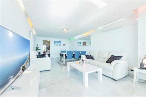 Beachfront Apartment Marbella Center photo 7