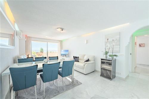 Beachfront Apartment Marbella Center photo 23