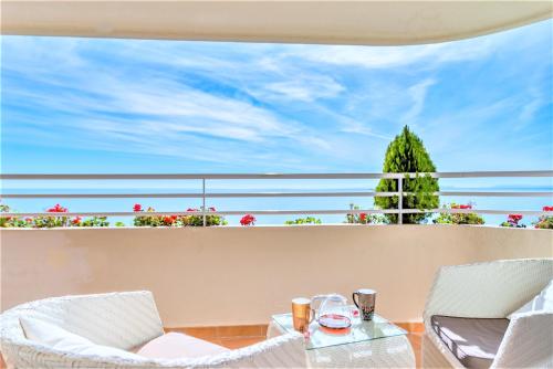 Beachfront Apartment Marbella Center photo 22