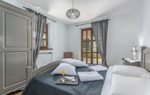 Φωτογραφία από το άλμπουμ του Luxury Unique Stone Villa Rustica in Istria σε Barat