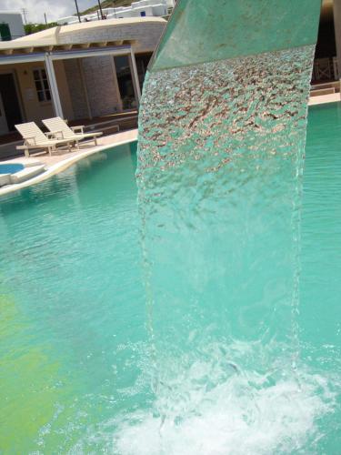 Swimmingpoolen hos eller tæt på Golden Sun Hotel