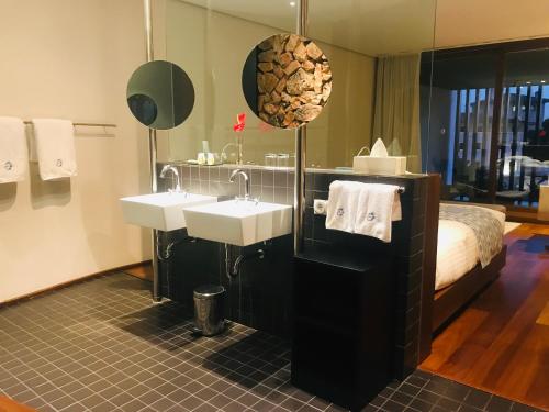 A bathroom at Hospes Maricel y Spa, Palma de Mallorca, a Member of Design Hotels