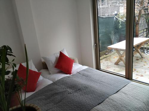 APARTMENT MERJAM 객실 침대