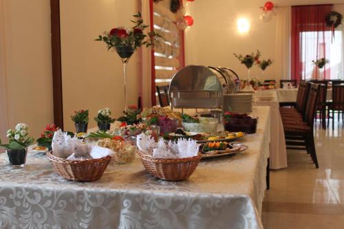 Mad på feriegården eller i nærheden