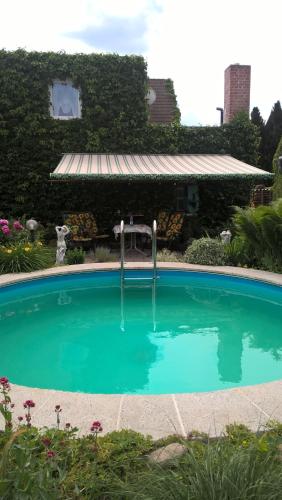Ferienwohnung " Mondschein" Lausitzer Seenland- 80qm mit Garten