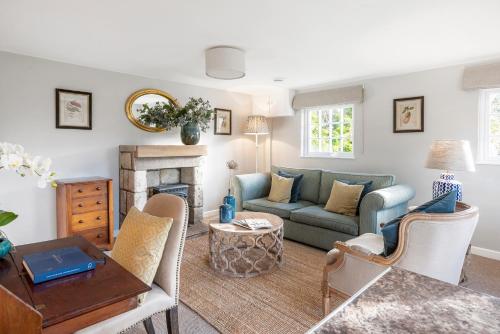 A seating area at Tucking Mill View- Self Catering 