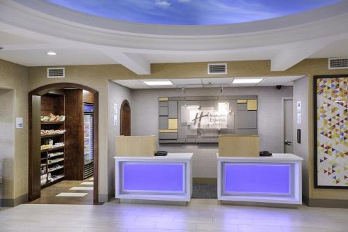 Holiday Inn Express Hotel & Suites Jacksonville-South, an IHG Hotel Image