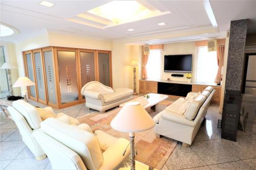 Sapporo Luxury House